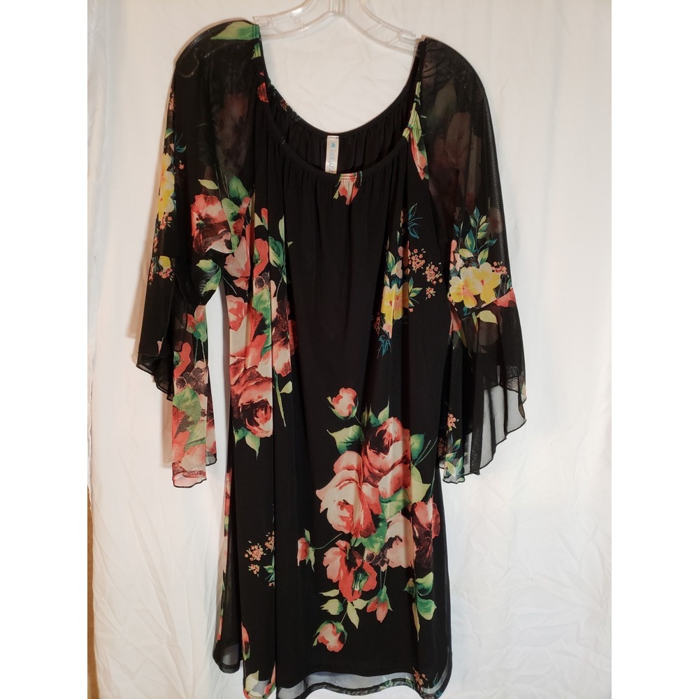 Women's Paisley Grace Black Floral Bell Sleeves Dress Size 3X